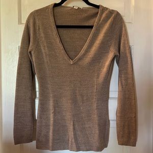 New York & Company V-neck Sweater GUC
